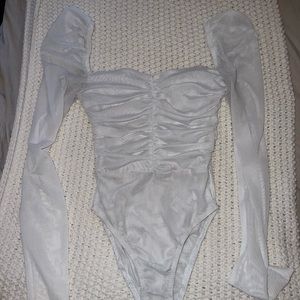 Princess Polly white longsleeve bodysuit size us 2